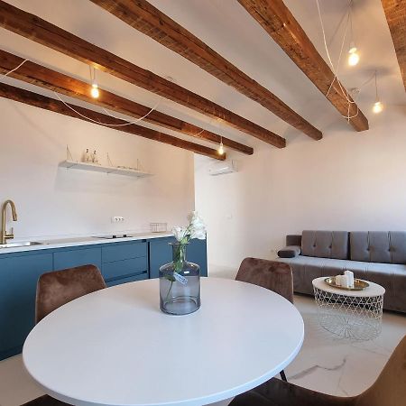 As Deluxe Apartments 皮兰 外观 照片